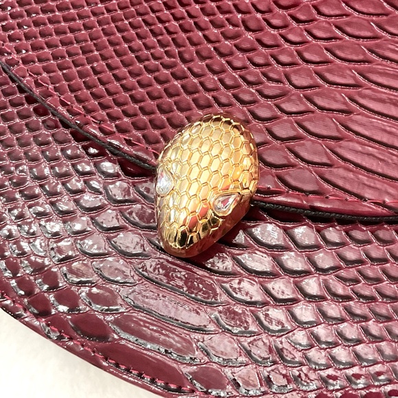 Wine Burgundy Faux Fur and Snakeskin Top Handle Handbag with shoulder strap - Picture 7 of 16